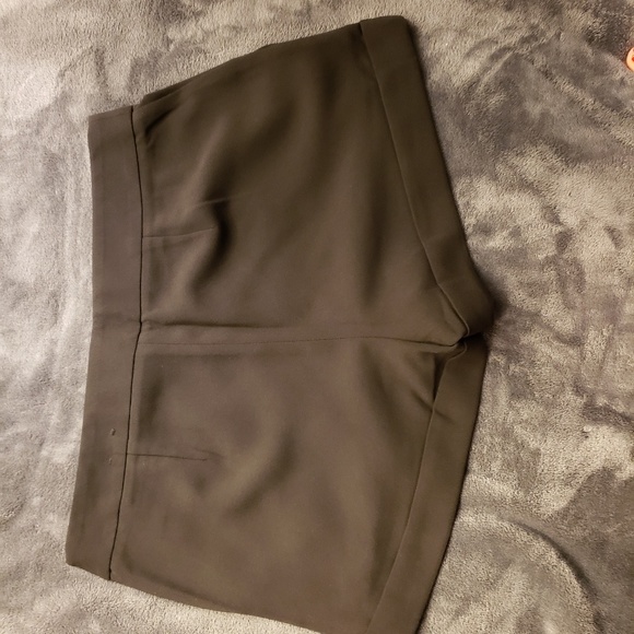 Express Dressy Shorts *EUC* - Picture 2 of 3